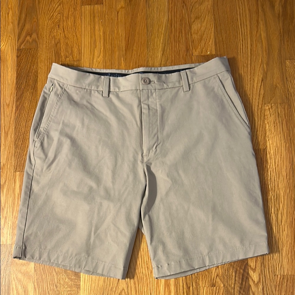 Vineyard Vines On The Go Short